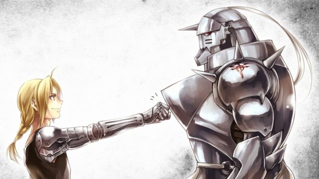 En la imagen se ve la ilustración de Edward con su prótesis del brazo derecho, chocando con su hermano Alphonse, quien está dentro de una armadura.
