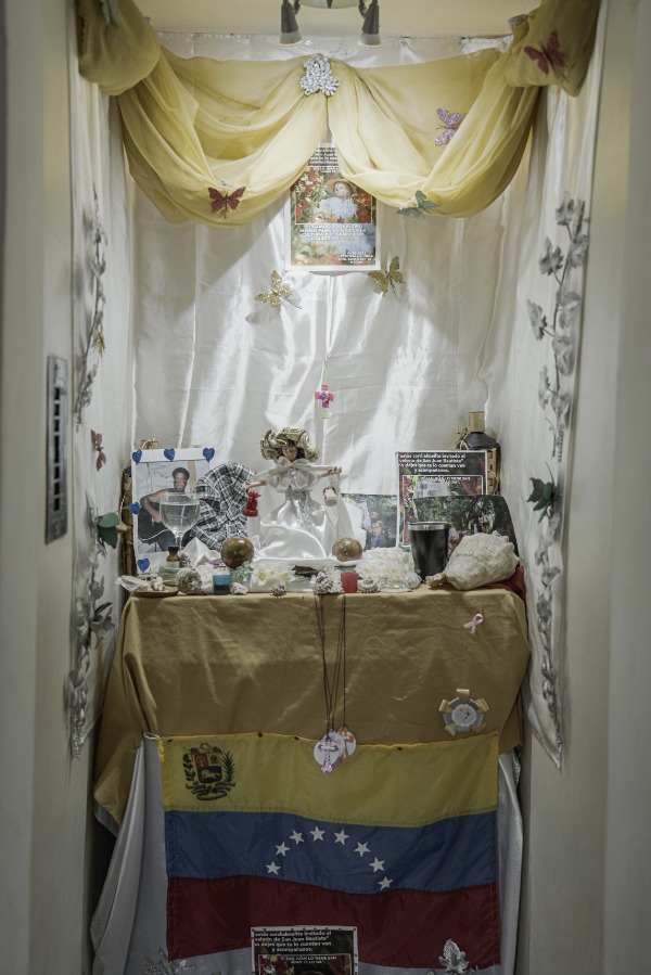 En casa de Amarilis, la santería está siempre presente en la cultura venezolana