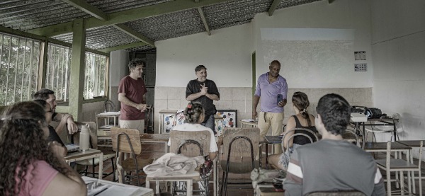 Talleristas compartiendo sus historias