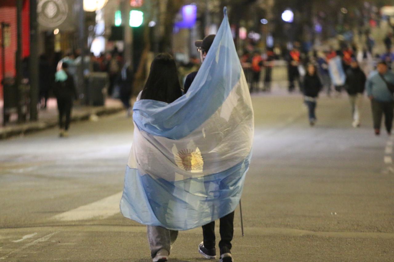 Arriando banderas - 19 de julio 2026 - Ciudad de Córdoba (Daniel Cáceres. Todos los derechos reservados)